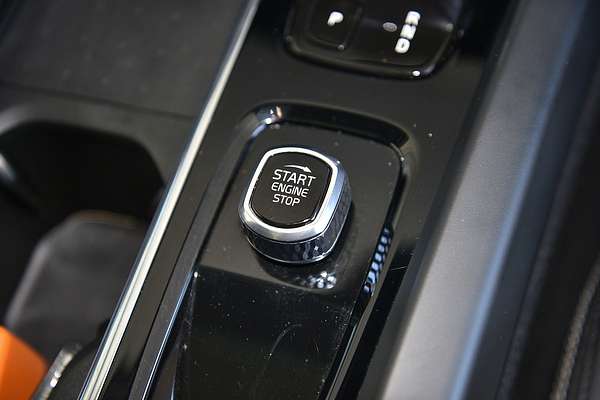 2022 Volvo XC60 B5 Inscription