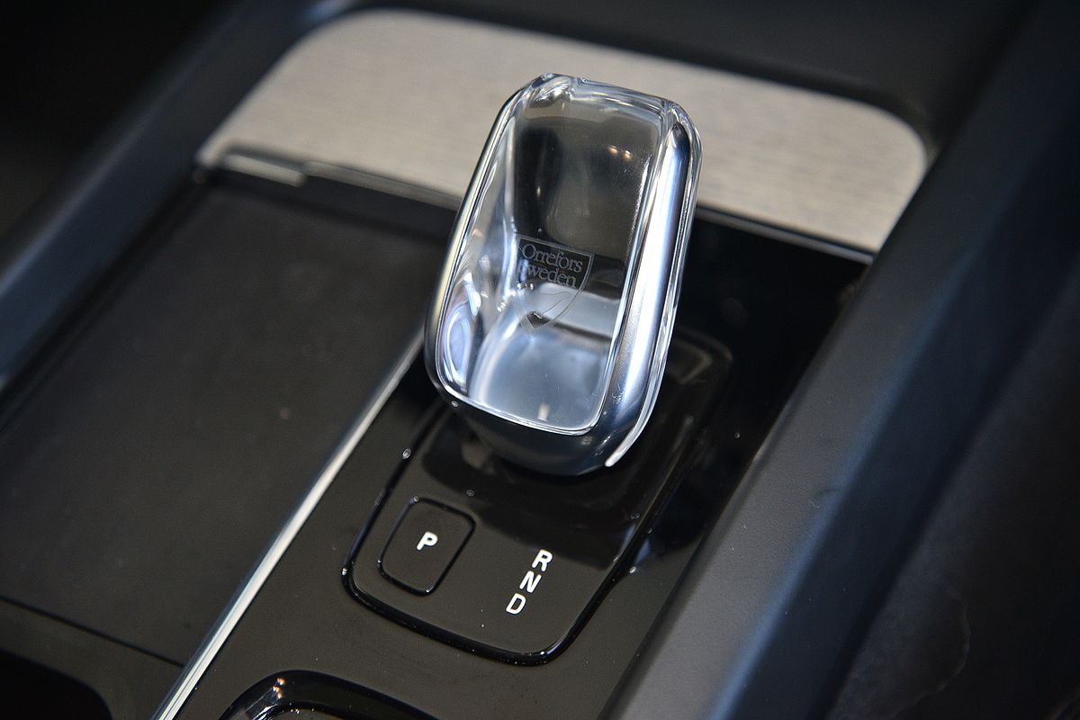 2022 Volvo XC60 B5 Inscription