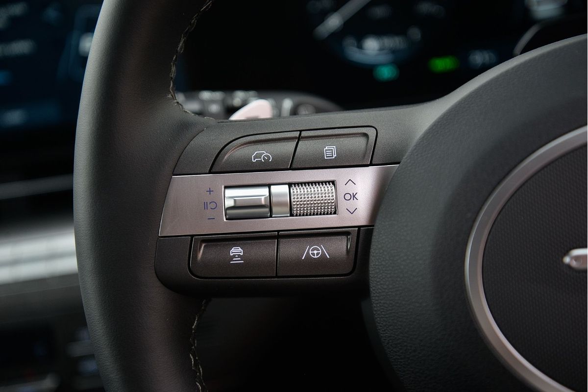 2025 Hyundai KONA Premium SX2.V2