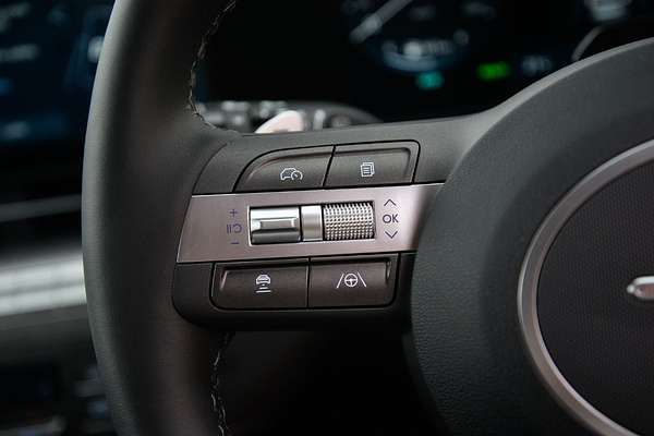 2025 Hyundai KONA Premium SX2.V2