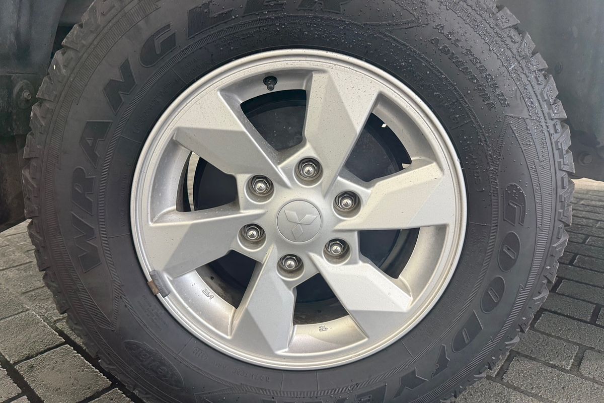 2021 Mitsubishi Triton GLX+ MR 4X4