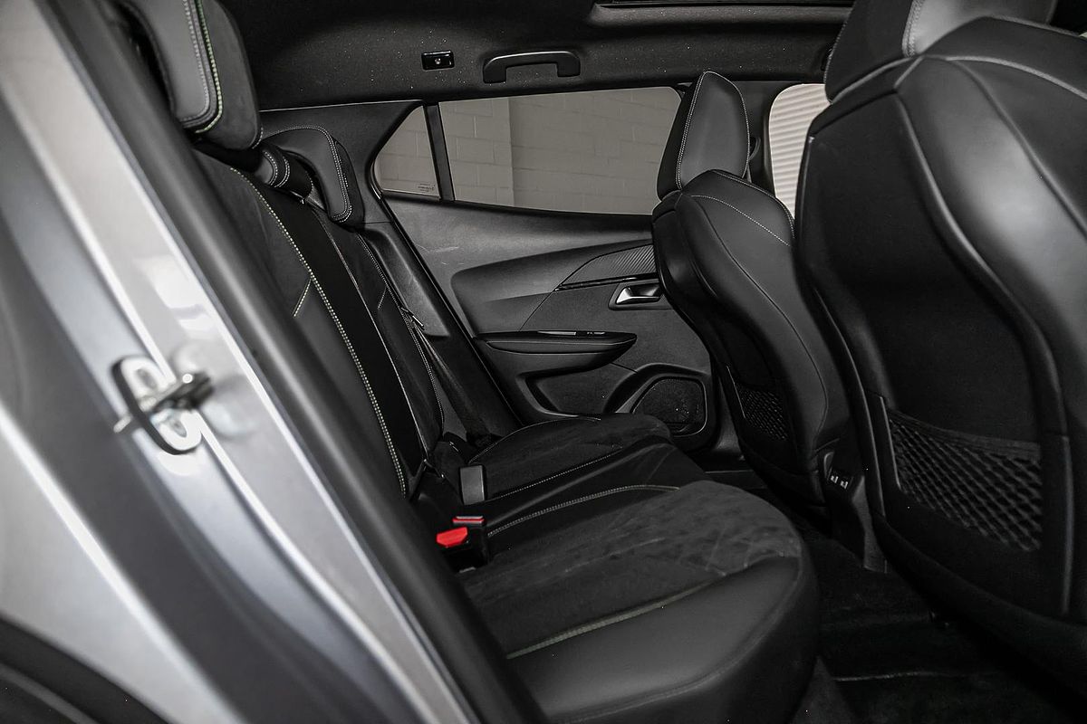 2023 Peugeot 2008 GT P24