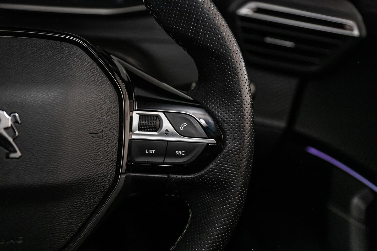 2023 Peugeot 2008 GT P24