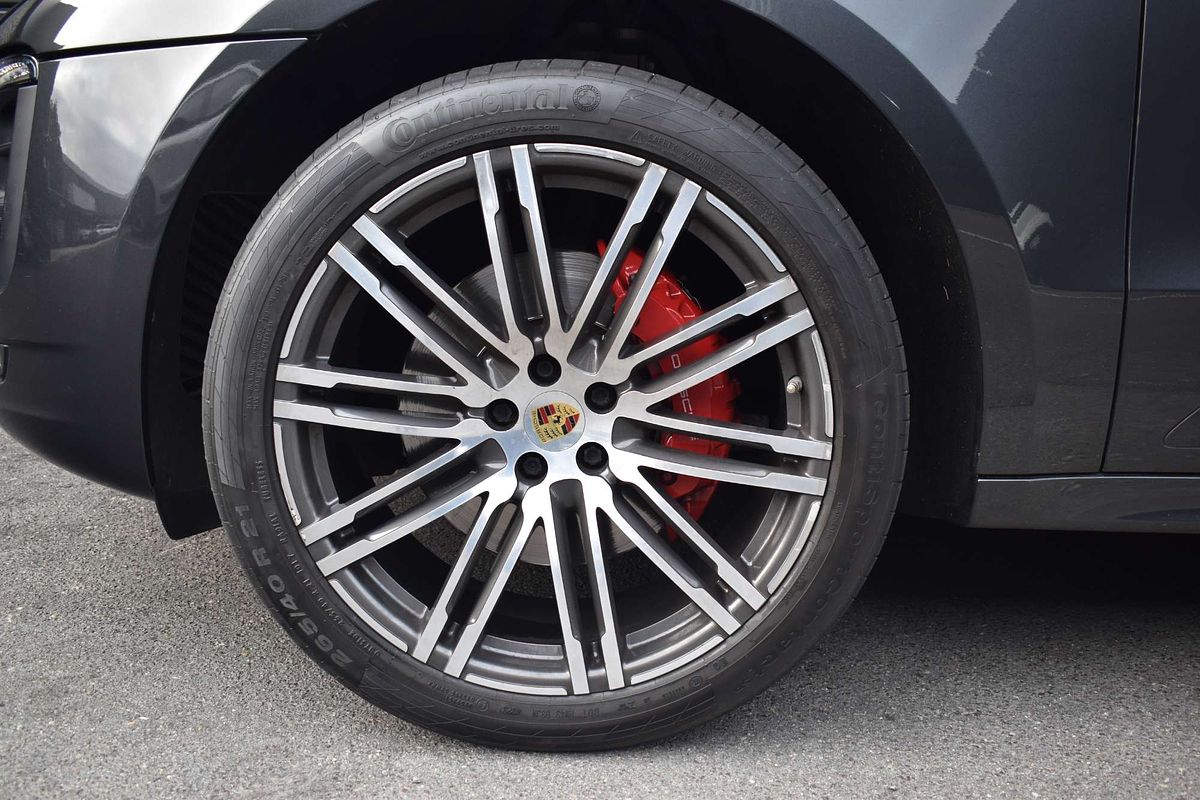 2017 Porsche Macan GTS 95B