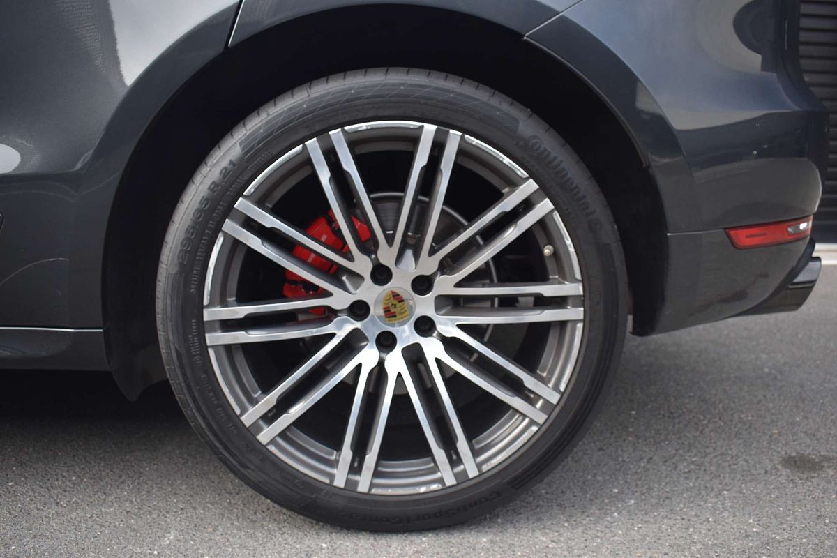 2017 Porsche Macan GTS 95B