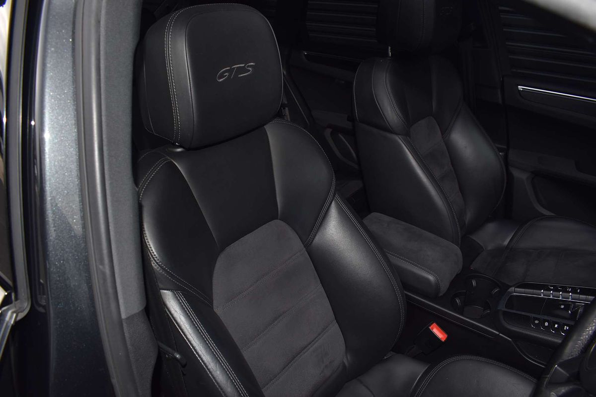 2017 Porsche Macan GTS 95B