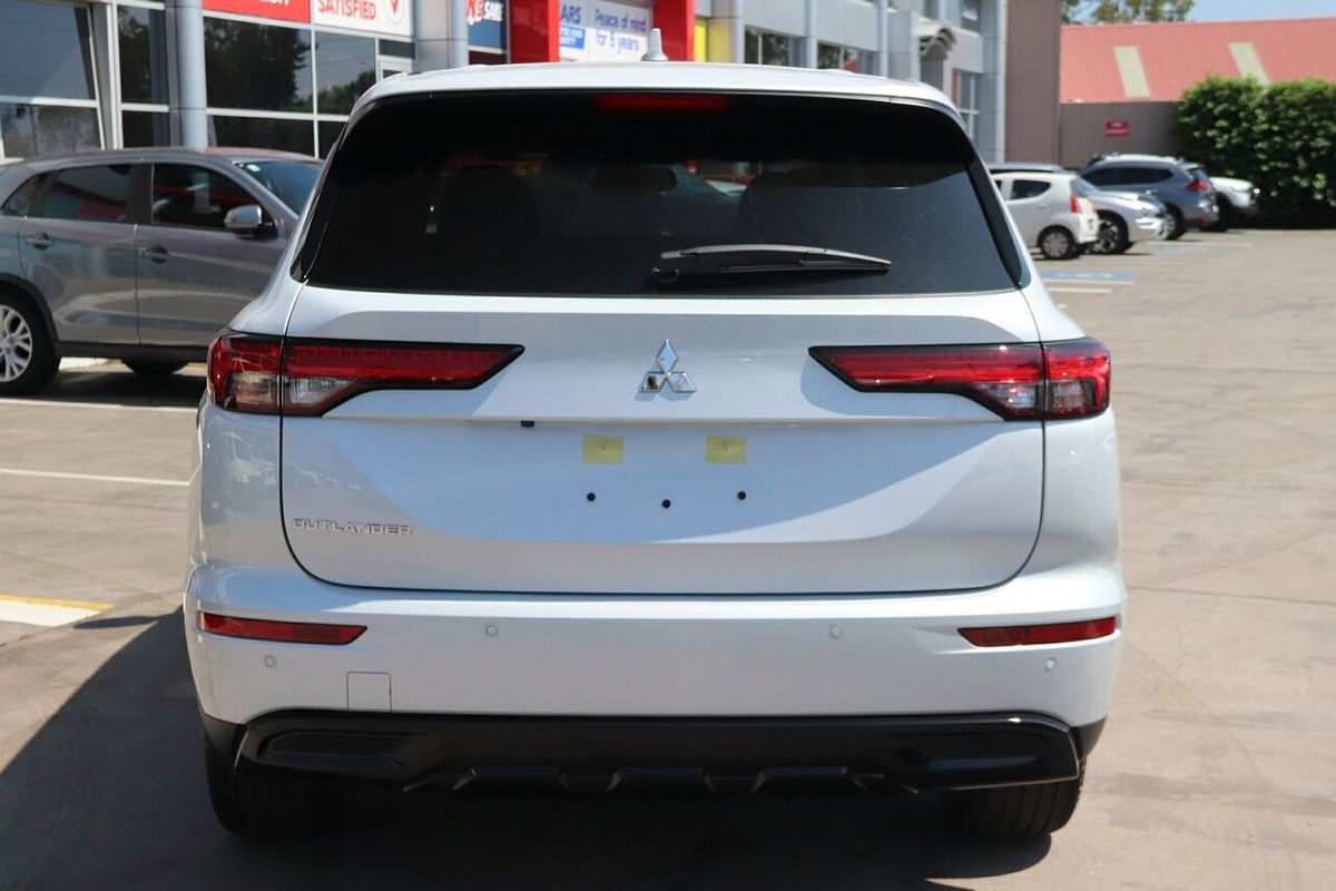 2024 Mitsubishi Outlander Black Edition ZM