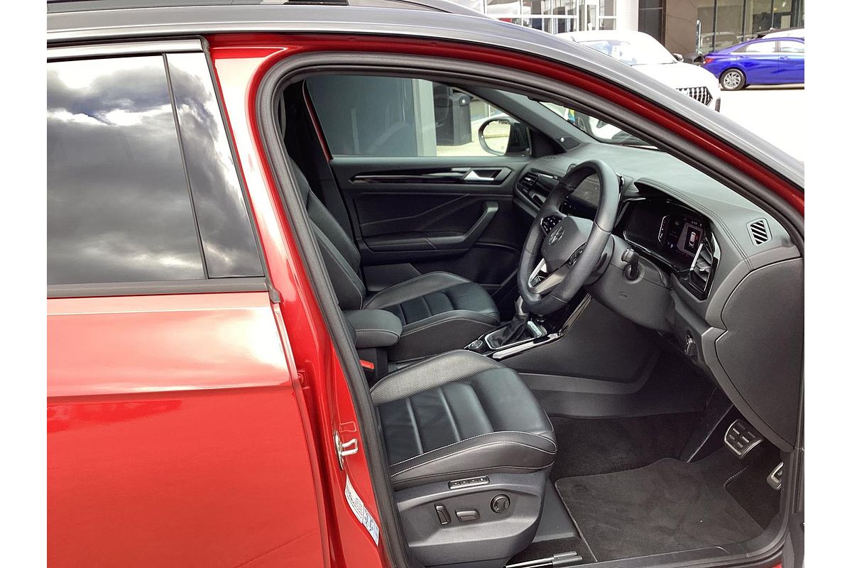2022 Volkswagen T-Roc 140TSI R-Line D11