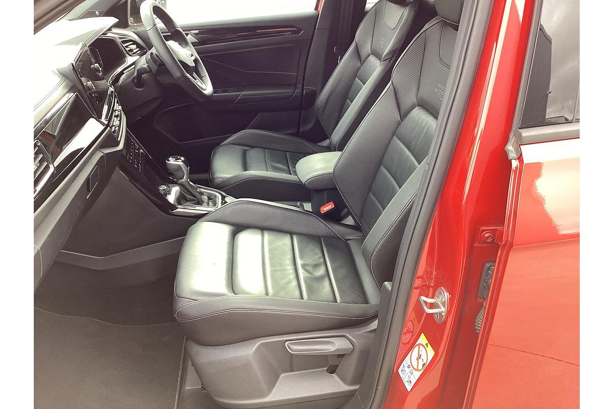 2022 Volkswagen T-Roc 140TSI R-Line D11