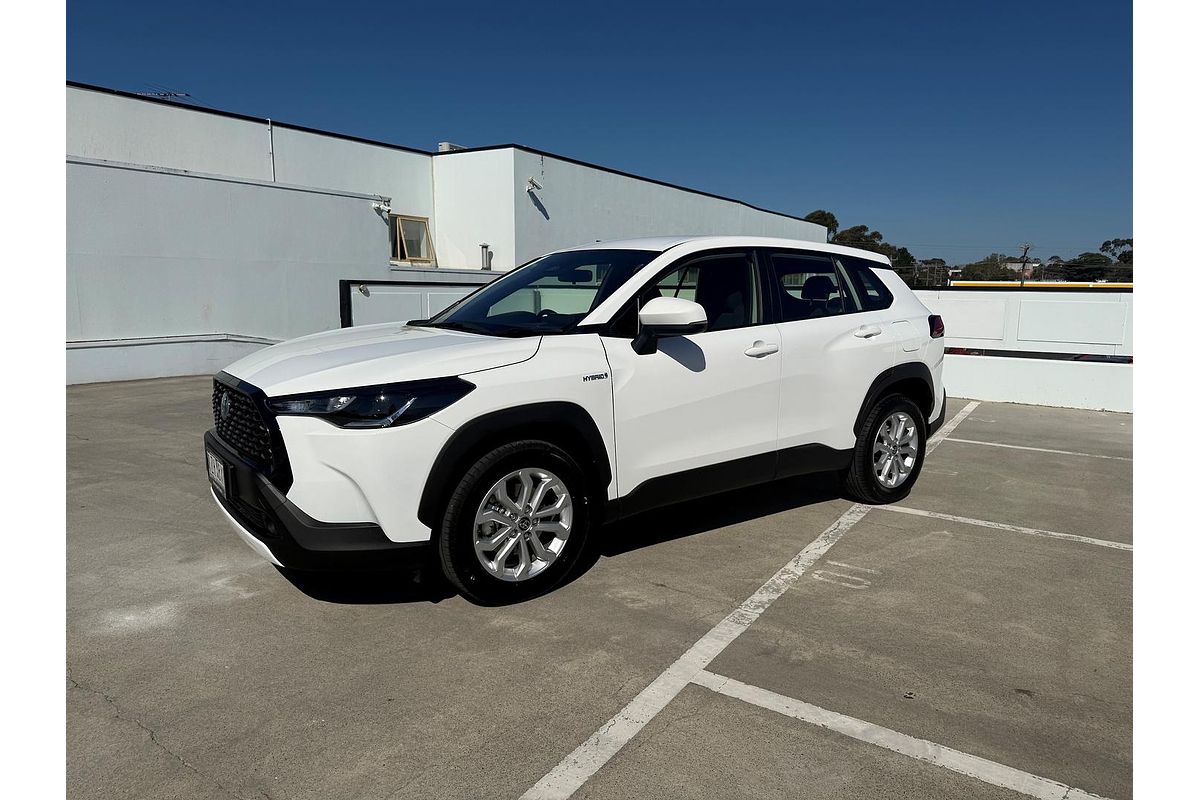 2024 Toyota Corolla Cross GX MXGH10R