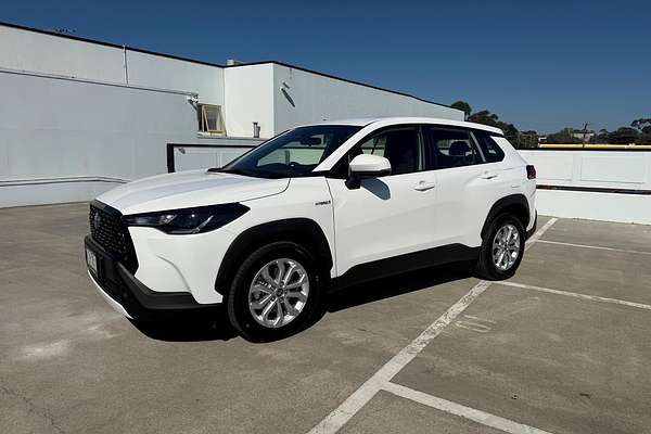 2024 Toyota Corolla Cross GX MXGH10R