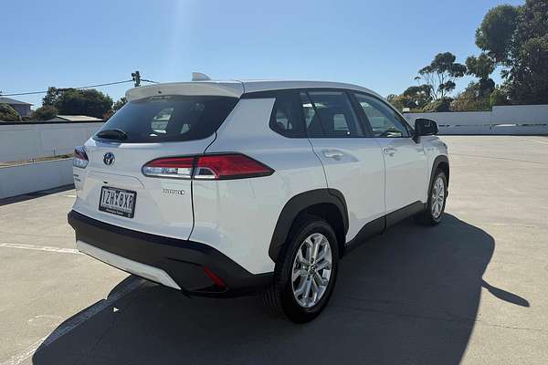 2024 Toyota Corolla Cross GX MXGH10R