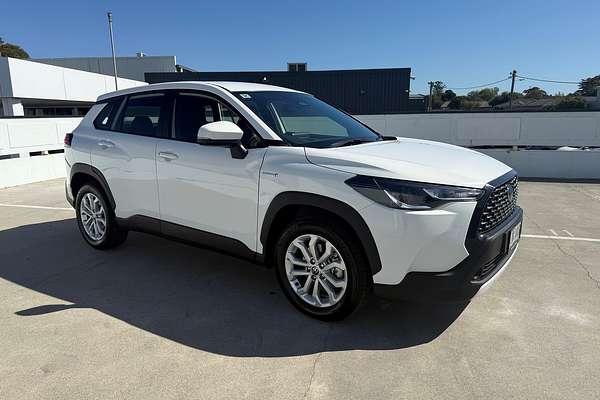 2024 Toyota Corolla Cross GX MXGH10R