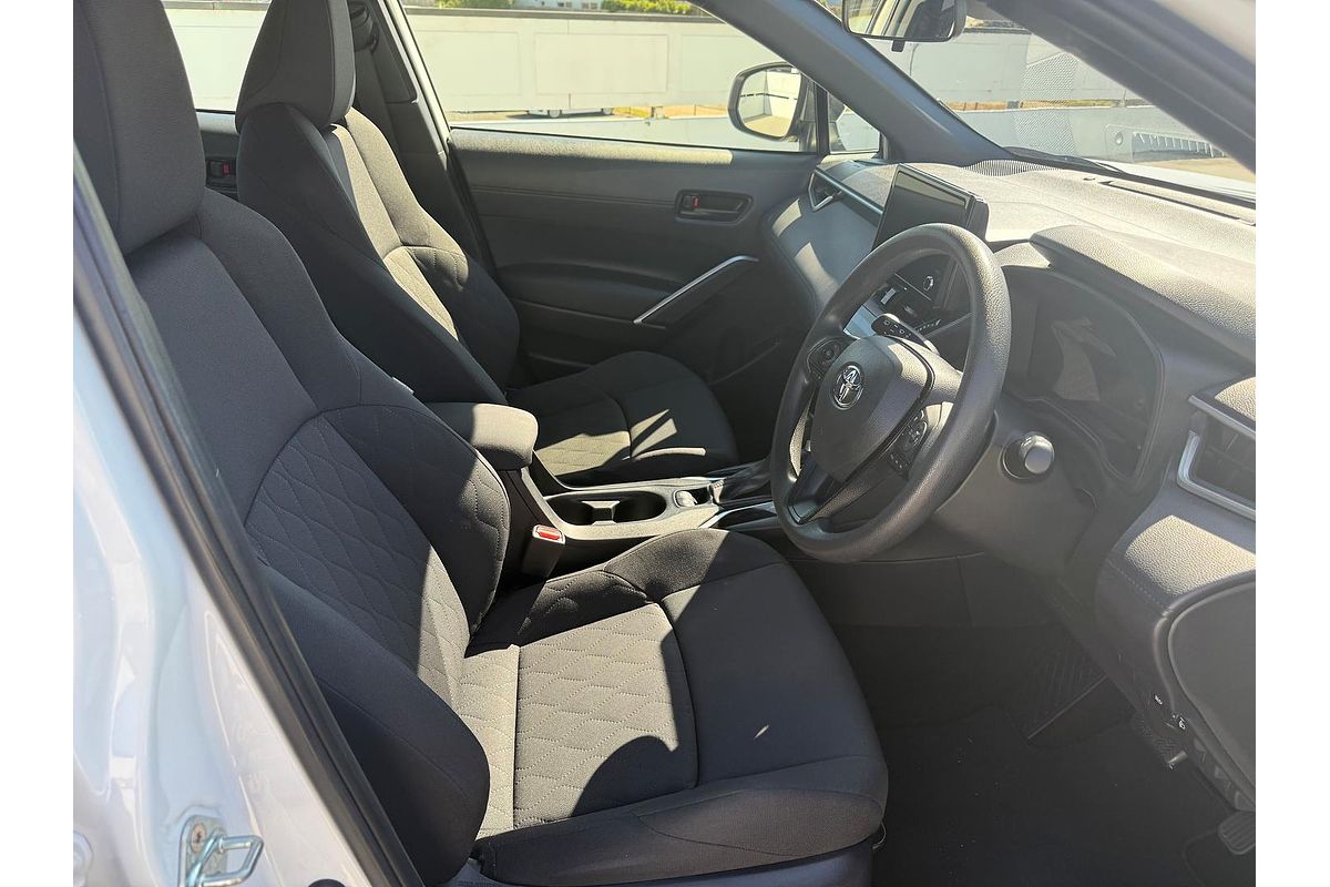 2024 Toyota Corolla Cross GX MXGH10R
