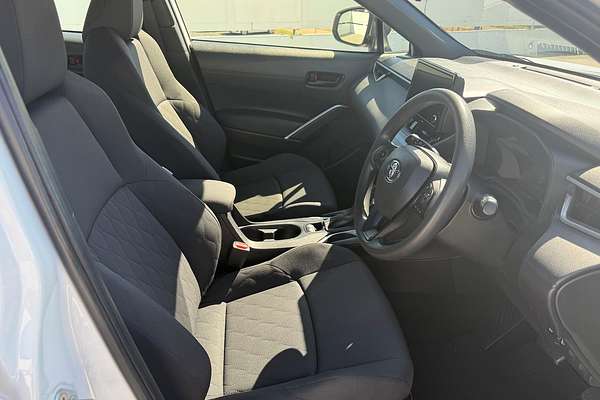2024 Toyota Corolla Cross GX MXGH10R
