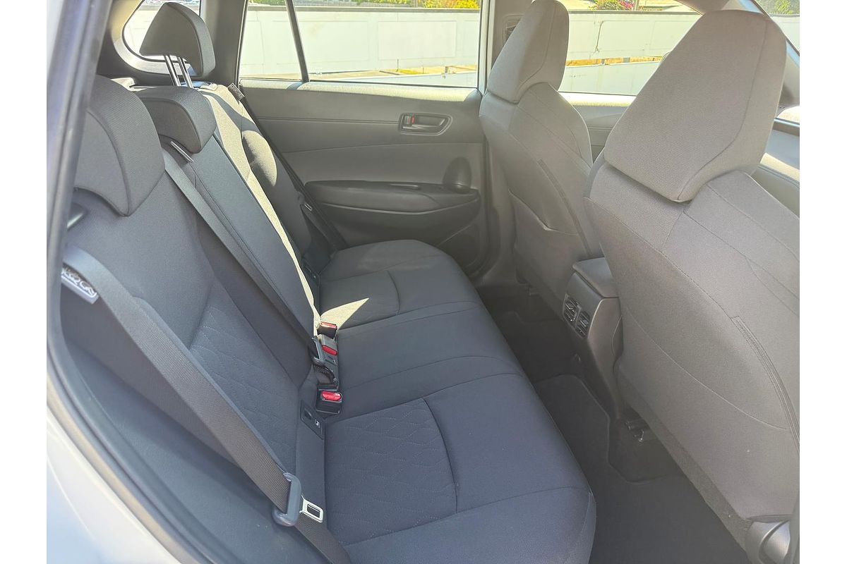 2024 Toyota Corolla Cross GX MXGH10R