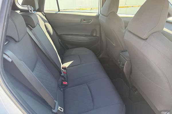 2024 Toyota Corolla Cross GX MXGH10R