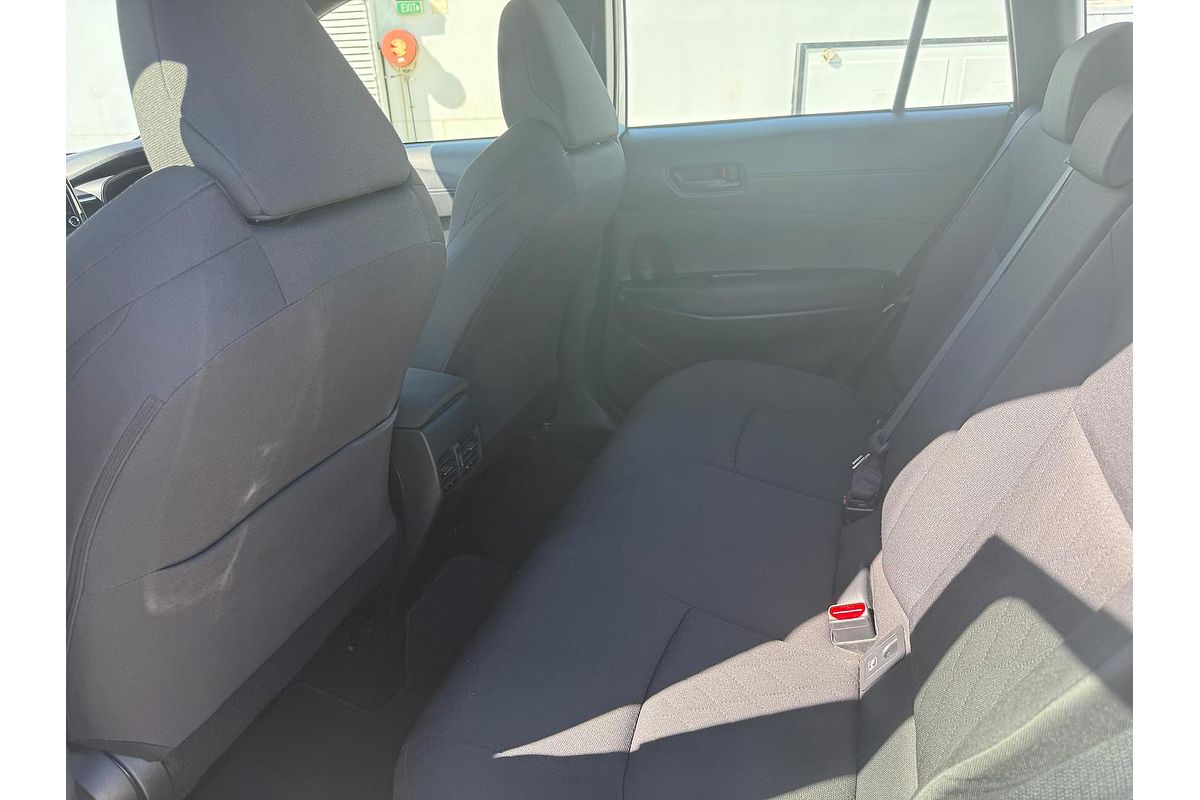 2024 Toyota Corolla Cross GX MXGH10R