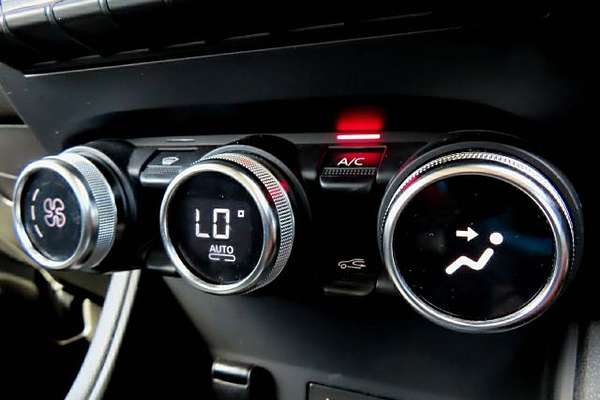 2022 Renault Captur Zen XJB