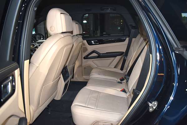 2021 Porsche Cayenne E-Hybrid 9YA