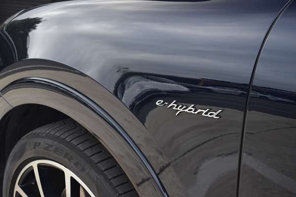2021 Porsche Cayenne E-Hybrid 9YA