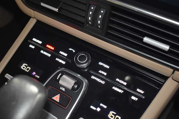 2021 Porsche Cayenne E-Hybrid 9YA