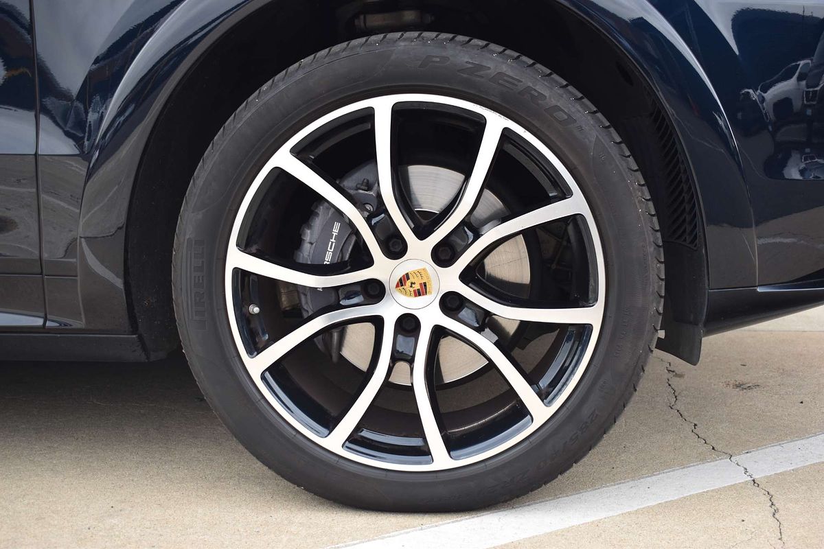 2021 Porsche Cayenne E-Hybrid 9YA