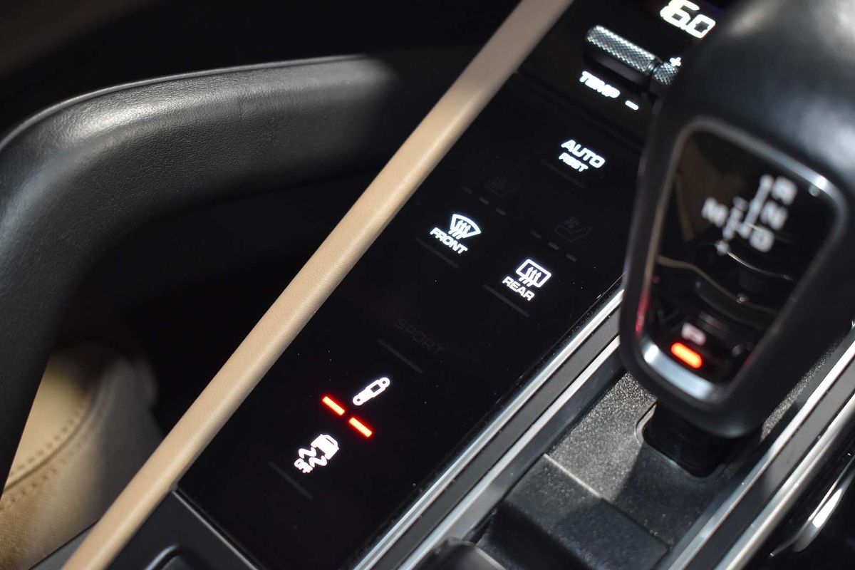 2021 Porsche Cayenne E-Hybrid 9YA