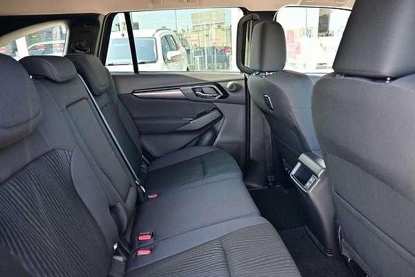 2025 Isuzu MU-X