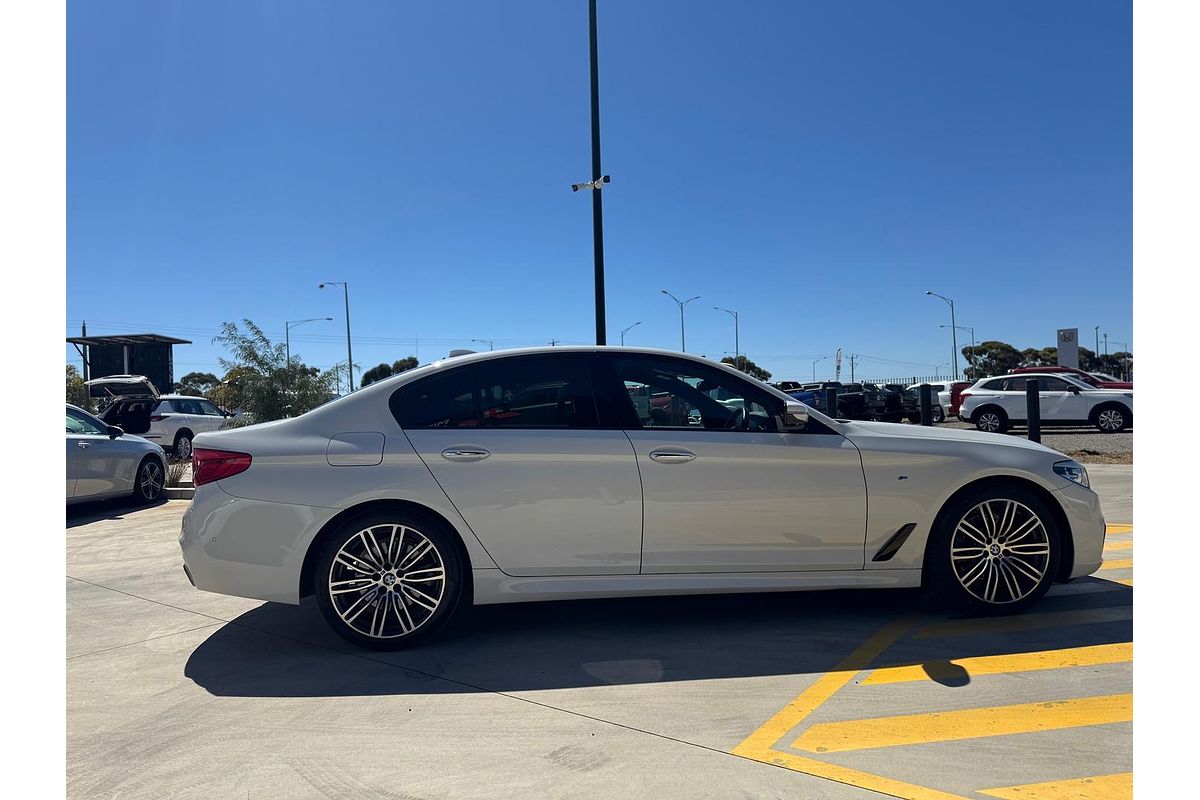 2018 BMW 5 Series 520i M Sport G30