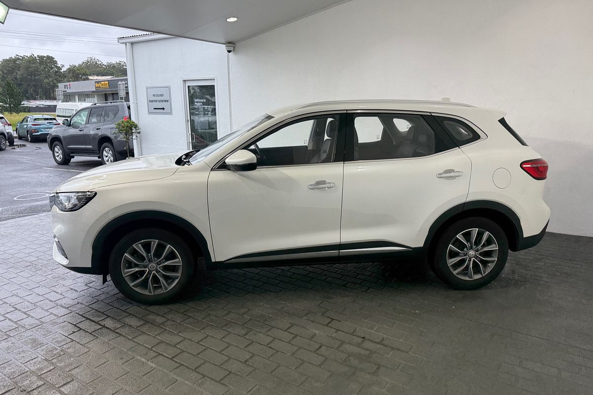 2022 MG HS Vibe SAS23