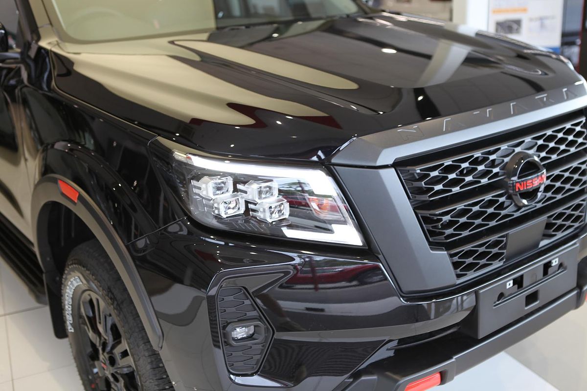 2025 Nissan Navara PRO-4X D23 4X4