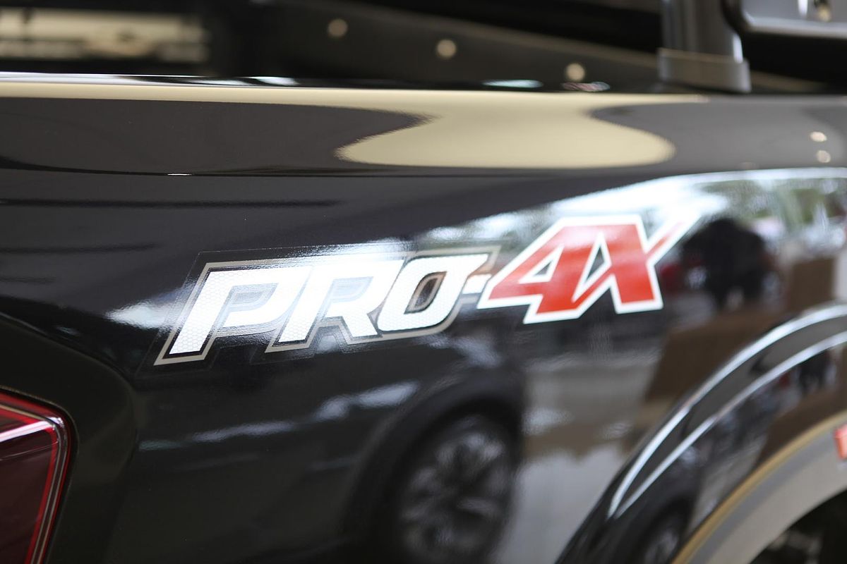 2025 Nissan Navara PRO-4X D23 4X4