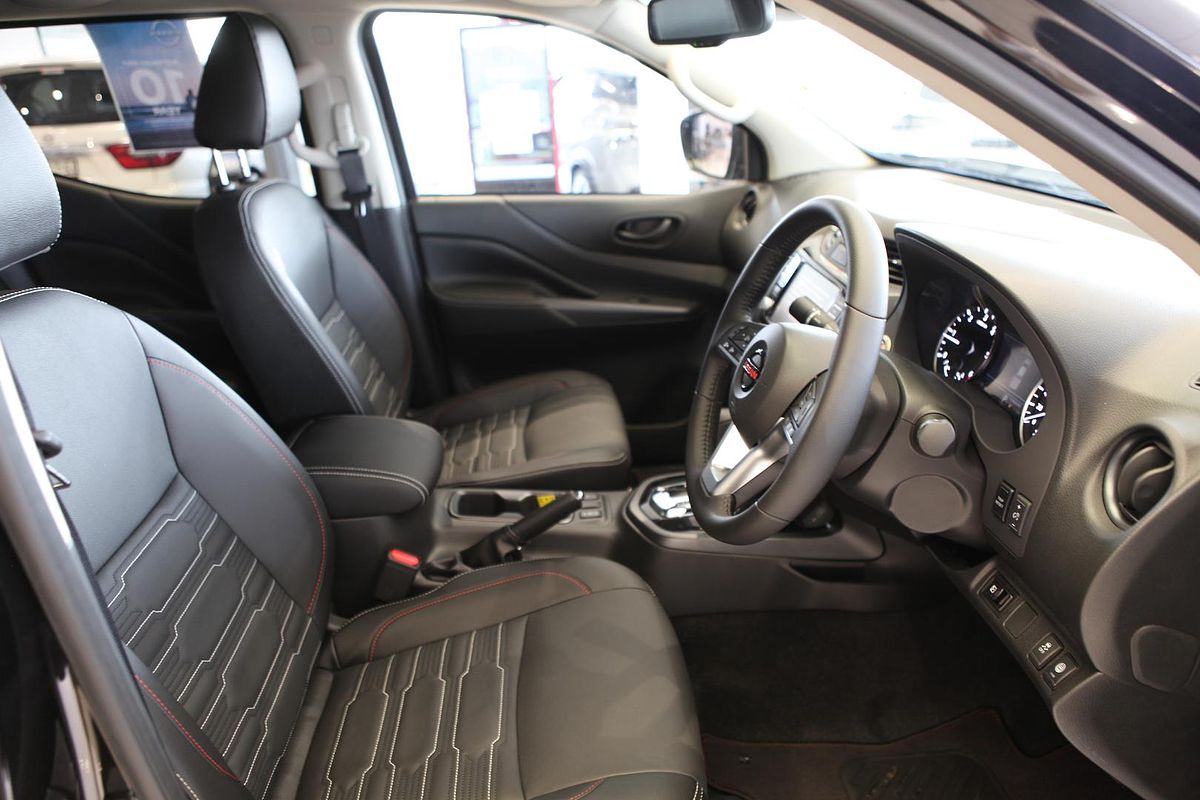 2025 Nissan Navara PRO-4X D23 4X4