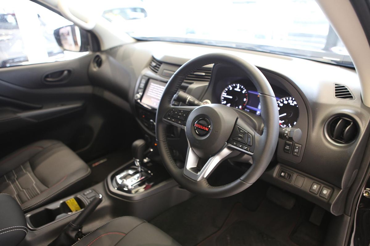 2025 Nissan Navara PRO-4X D23 4X4