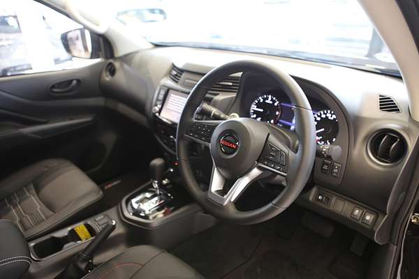 2025 Nissan Navara PRO-4X D23 4X4