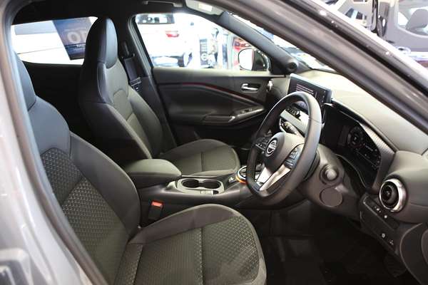 2025 Nissan JUKE ST-L F16