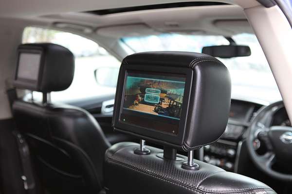 2017 Nissan Pathfinder Ti R52 Series II
