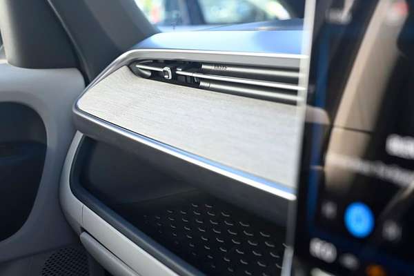 2025 Volkswagen ID. Buzz Pro BEV560 EB LWB