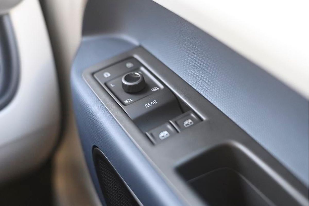 2025 Volkswagen ID. Buzz Pro BEV560 EB LWB