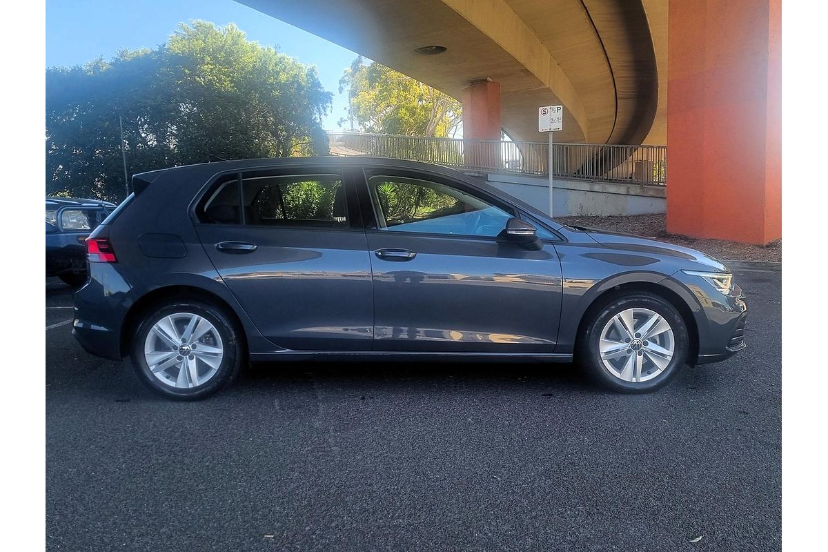 2021 Volkswagen Golf 110TSI 8