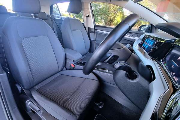 2021 Volkswagen Golf 110TSI 8