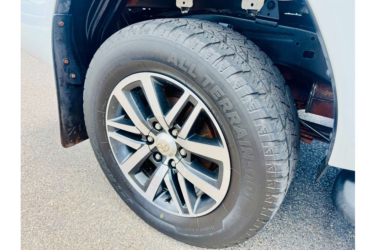 2017 Toyota Hilux SR5 GUN126R 4X4