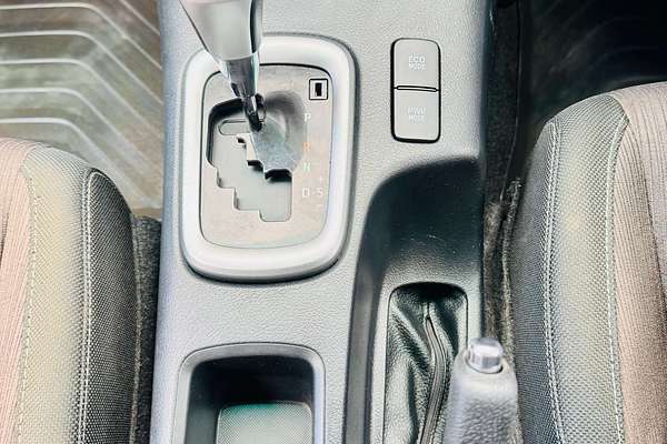 2017 Toyota Hilux SR5 GUN126R 4X4