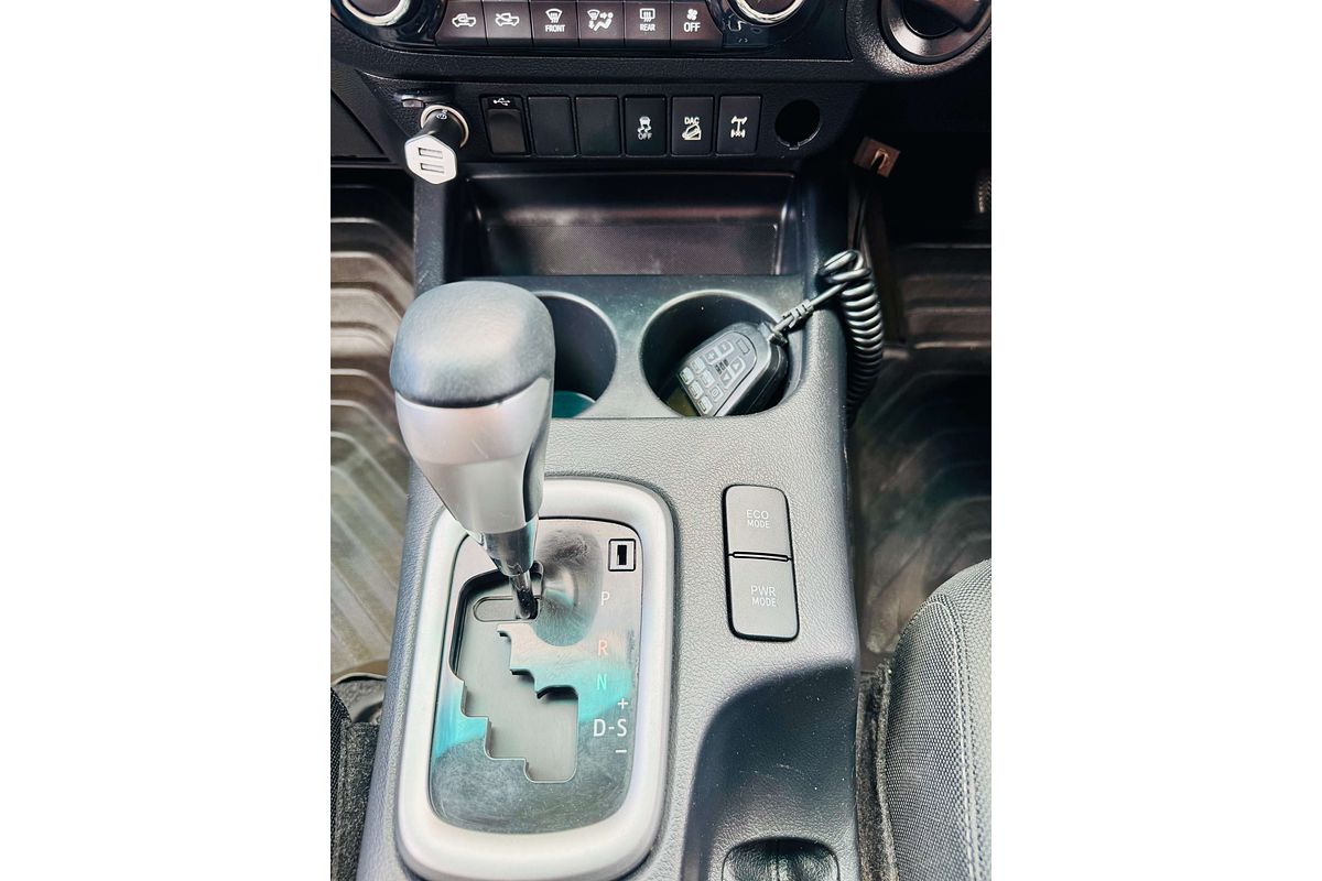 2017 Toyota Hilux SR5 GUN126R 4X4