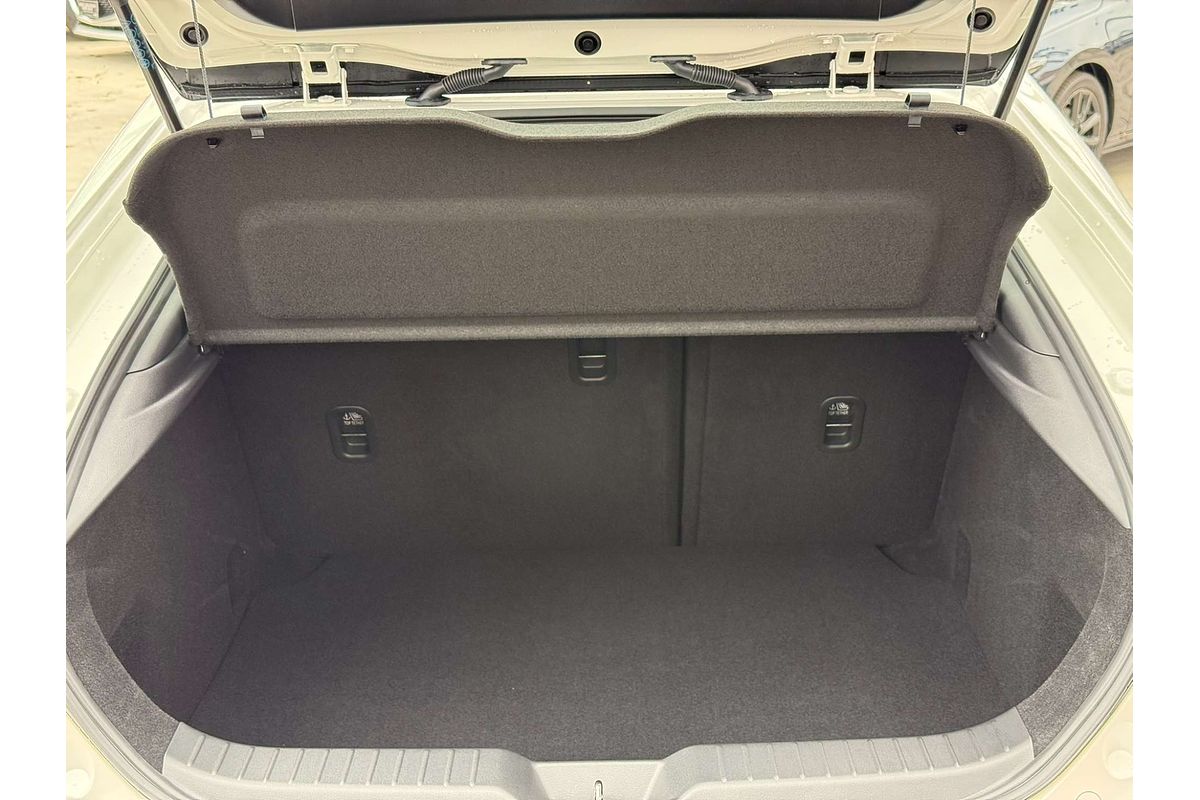 2025 Mazda MAZDA3 Mazda3 MAZDA3 R 6AUTO HATCH G20 PURE
