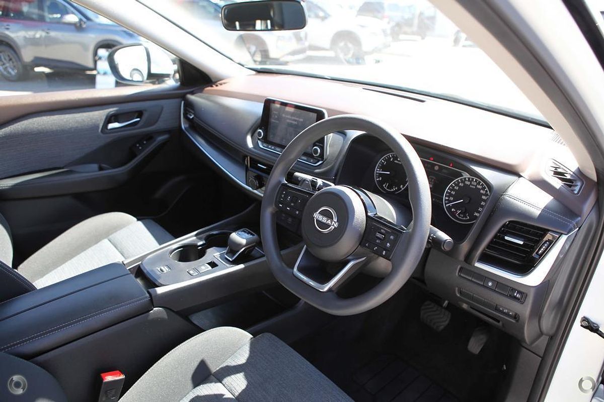 2023 Nissan X-TRAIL ST T33