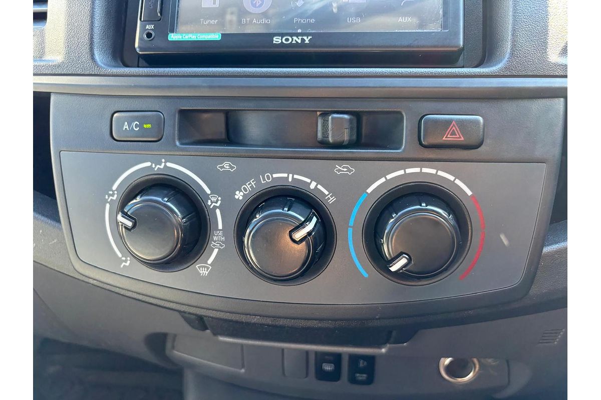 2013 Toyota Hilux SR KUN26R 4X4