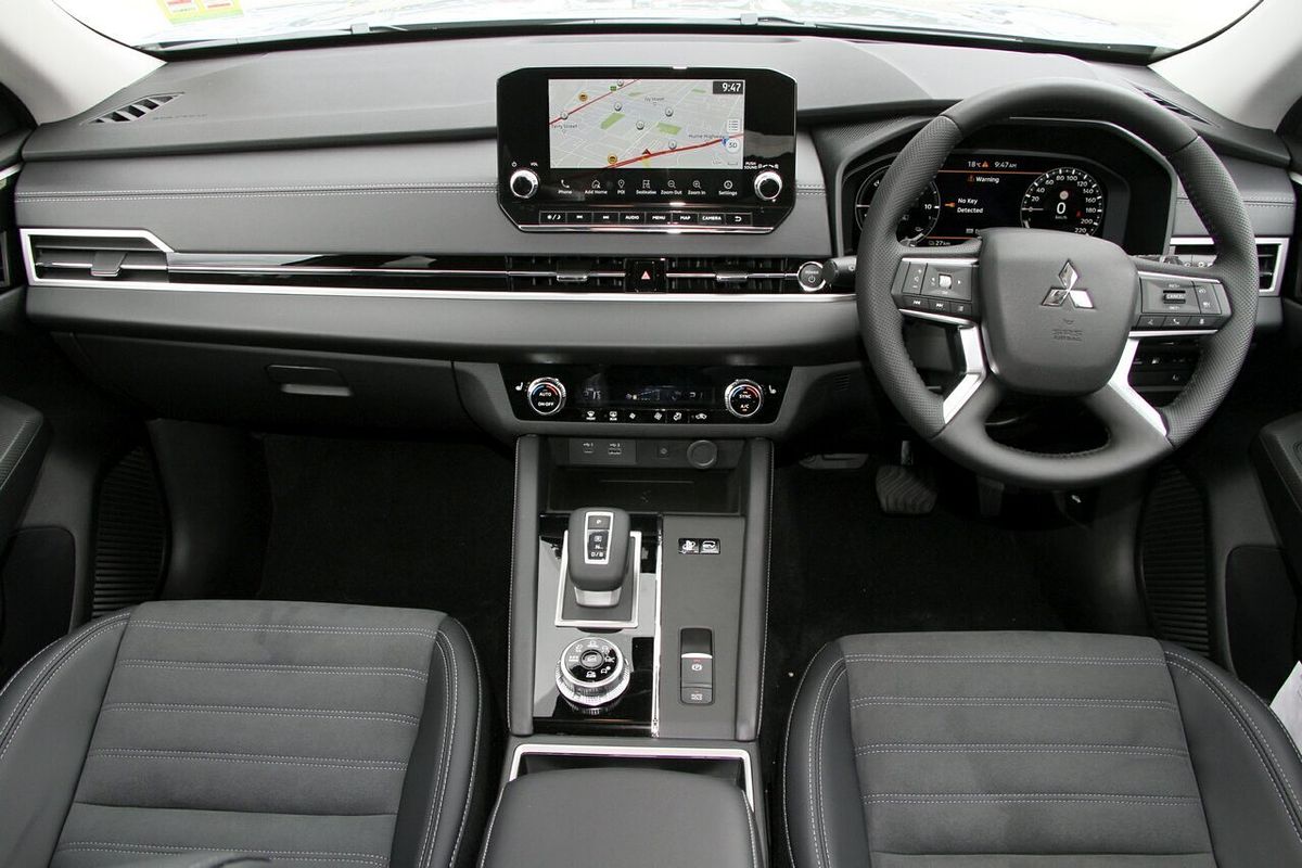 2024 Mitsubishi Outlander PHEV Aspire ZM