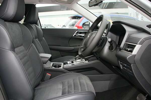 2024 Mitsubishi Outlander PHEV Aspire ZM